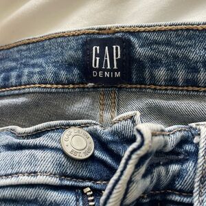 GAP high rise ripped jeans sz 2/26